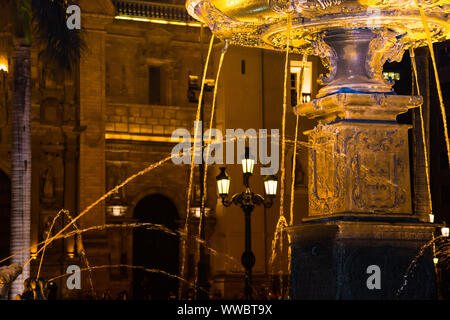 Plaza de Armas in der Nacht in Lima, Peru, Mayor Stockfoto