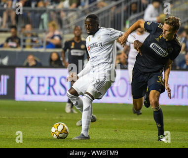 Chester, Pennsylvania, USA. 14 Sep, 2019. LAFC player, ADAMA DIOMANDE (99), die in Aktion gegen die von der Union JACK ELLIOTT (3) während der Gleichen bei Talen Energie Stadion in Chester, Pennsylvania Credit: Ricky Fitchett/ZUMA Draht/Alamy leben Nachrichten Stockfoto