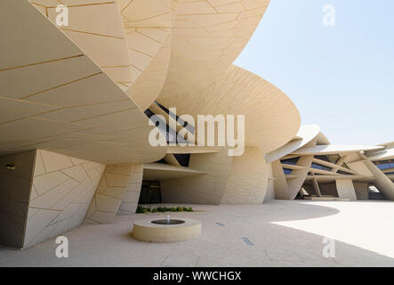 Das Desert Rose architektonische Wahrzeichen der nationalen Museum von Katar, Doha, Qatar inspiriert