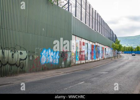 Frieden Wand, Cupar Weg, Belfast, Nordirland Stockfoto