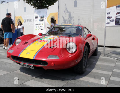 Serbien, Belgrad - September 7, 2019: Eine alte Timer Auto auf Anzeige an der "24 Stunden von Eleganz" zeigen am 7. September 2019 in Belgrad, Serbien. Stockfoto