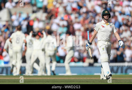 Australiens Steve Smith geht weg nach Tag 4 des Fünften Testspiel am Kia Oval, London entlassen wird. Stockfoto
