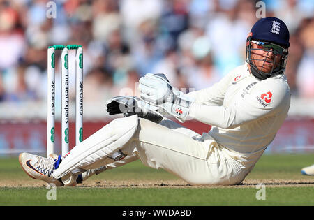 England's Jonny Bairstow während Tag vier des fünften Testspiel am Kia Oval, London. Stockfoto