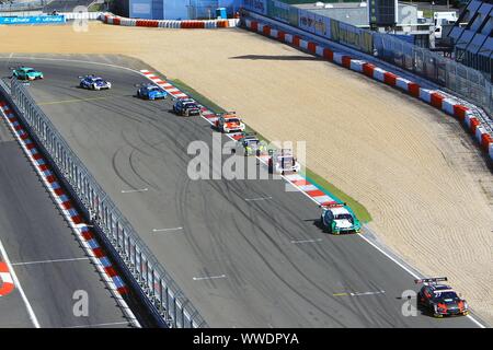 Nürburg, Deutschland. 15 Sep, 2019. Nürburg, Deutschland 13.-15. September 2019: DTM Nürburgring - Rennen 2 - 2019 Startphase | Verwendung der weltweiten Kredit: dpa/Alamy leben Nachrichten Stockfoto