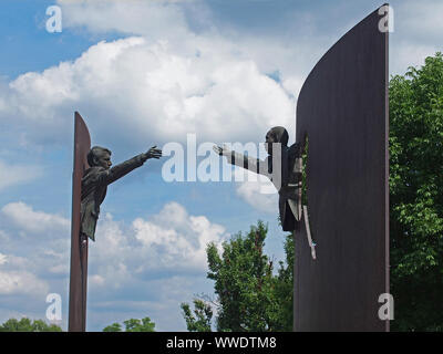 Robert F. Kennedy und Dr. Martin Luther King, Jr. Wahrzeichen für Peace Memorial, Indianapolis, Indiana, USA, Juli 26, 2019, © katharine Andriotis Stockfoto