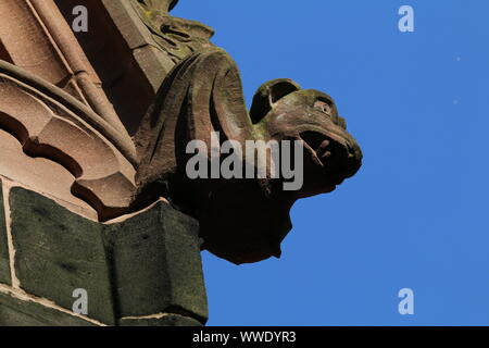 Gargoyle, der Kirche St. Mary, Crewe, Cheshire Stockfoto