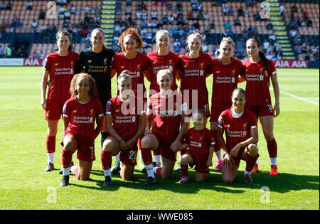 London, Inited Königreich. 15 Sep, 2019. LONDON, VEREINIGTES KÖNIGREICH 15. SEPTEMBER. Liverpool Mannschaft vor dem Kick Off bei Barclays FA Women's League Sporn zwischen den Tottenham Hotspur und Liverpool an der Hive Stadion, London, Großbritannien, am 15. September 2019 Quelle: Aktion Foto Sport/Alamy leben Nachrichten