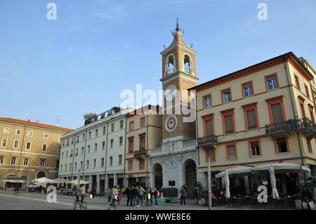 Clock Tower auf der Piazza Tre Martiri (drei Märtyrer Square), Rimini, Italien, Europa Stockfoto