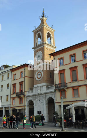 Clock Tower auf der Piazza Tre Martiri (drei Märtyrer Square), Rimini, Italien, Europa Stockfoto