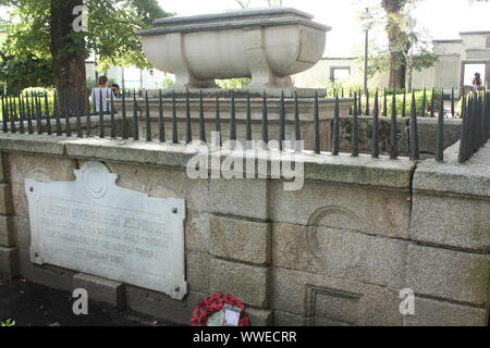 La Coruna, Galicien, Spanien - um 14:00 Uhr genommen - Das Grab der englische General Sir John Moore, die in der Stadt im Jahre 1809 starb. Stockfoto