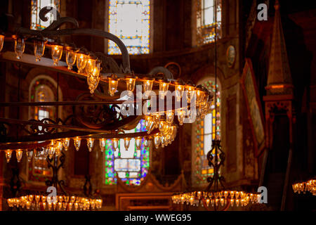 Istanbul, Türkei - 6. August 2019: Ayasofya. Sultan Ahmet Mahallesi, Ayasofya Meydani. Ornament, Muster Lichtstrahl Stockfoto