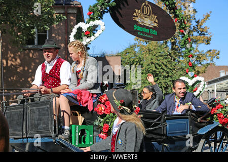 Stuttgart, Germany-September 30, 2018: Bierfest, Festzug mit Pferden Stockfoto