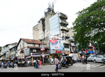 Die pulsierende MG Road in Pune, Indien. Stockfoto