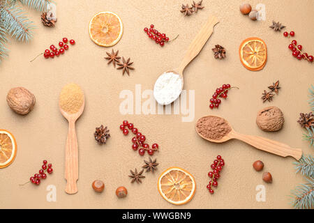 Zutaten für Weihnachten pie auf farbigen Hintergrund Stockfoto