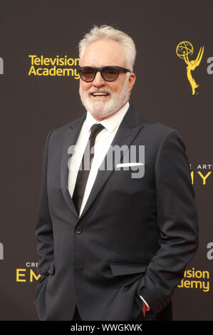 LOS ANGELES, Ca - September 514: Bradley Whitford, 2019 Creative Arts Emmy Awards Tag 2 auf der Microsoft Theater in Los Angeles, Kalifornien am 15. September 2019. Credit: Faye Sadou/MediaPunch Stockfoto