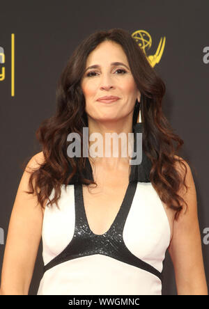 LOS ANGELES, Ca - September 514: Michaela Watkins, 2019 Creative Arts Emmy Awards Tag 2 auf der Microsoft Theater in Los Angeles, Kalifornien am 15. September 2019. Credit: Faye Sadou/MediaPunch Stockfoto