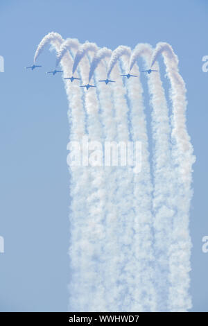 Patrulla Aguila, Airshow im Flughafen Lleida-Alguaire, Festa del Cel 2017, Lleida, Spanien Stockfoto