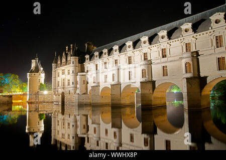 Das romantische Schloss Chenonceau bei Nacht. Frankreich Stockfoto