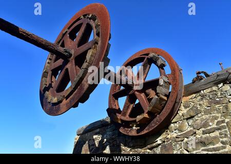 Bleibt der Winde und der oberen drumhouse in Nant Gadwen Mine. Stockfoto