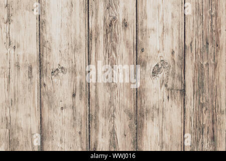 Hellbraune Holz Hintergrund. Unordentliche Holztisch. Altes Papier Textur. Natürliche Muster. Kopieren Sie Platz. Kiefer grunge dirty Hintergründe. Ansicht von oben. Material Stockfoto