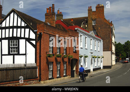 Häuser in der Hauptstraße von Eton, England Stockfoto