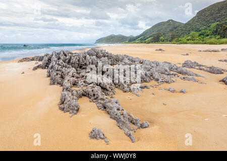 Trengandin Beach in der Nähe von Dorf Noja, Kantabrien, Spanien Stockfoto