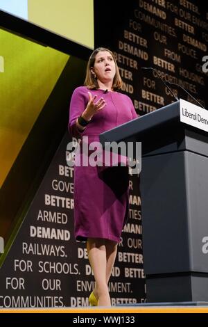 Bournmouth, UK. 15 Sep, 2019. Bournemouth, UK: Jo Swinson, der Führer der Liberalen Demokraten antworten Delegierten Fragen an 2019 der liberale Demokrat Herbst Konferenz an der Bournemouth International Centre am Sonntag, 19.09.15, 2019. Bild von der Credit: Julie Edwards/Alamy leben Nachrichten Stockfoto