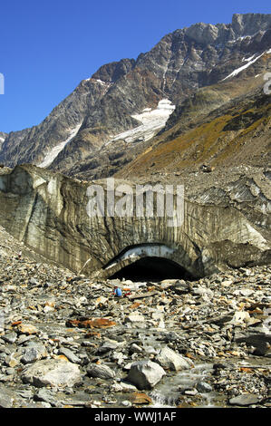 Rock Ablagerungen am Gletscher Tor der Langgletscher Stockfoto