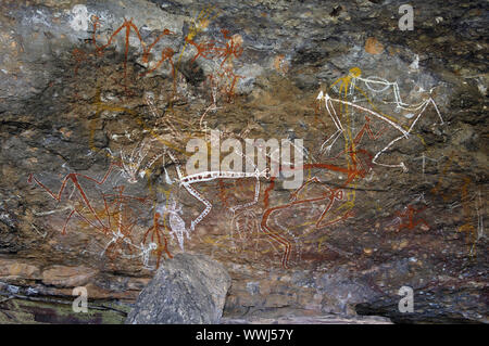 Felsmalereien der Aborigines, 20000 Jahre alt im Nourlangie, Kakadu National Park, Northern Territory Australien Stockfoto