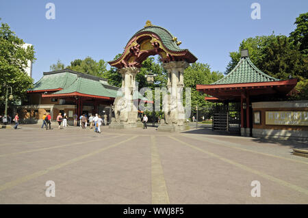 Berlin, Zoologischer Garten, Eingang Elefantentor Stockfoto