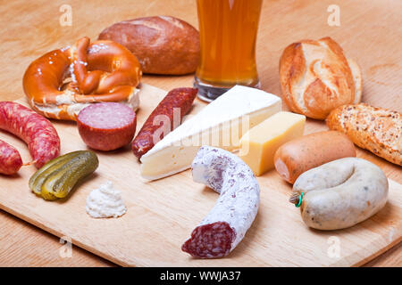 Typisch Bayerische Brotzeit snack genannt, Süd deutschland Stockfoto