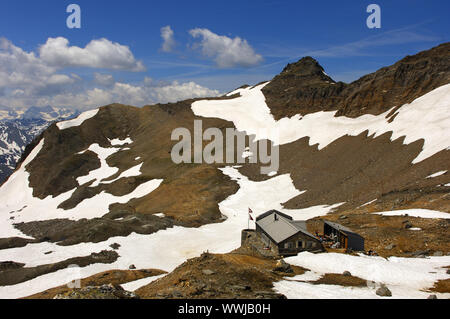 Monte Leone Hütte des Schweizerischen Alpenclubs Stockfoto