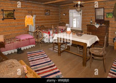 Melikhovo, Moskauer Gebiet, Russland - 3. April 2019: In einem Zimmer in der Dependance Küche. Zustand Literary-Memorial Museum-Reserve von Anton Tschechow Stockfoto