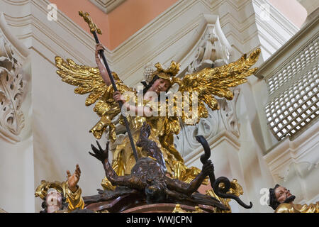 Abbildung von Erzengel Michael in der Garnisons-Kirche in Graz, Steiermark, Österreich, Europa Stockfoto