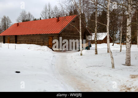 Melikhovo, Moskauer Gebiet, Russland - 3. April 2019: Barnyard. Zustand Literary-Memorial Museum-Reserve von Anton Tschechow Melikhovo Stockfoto