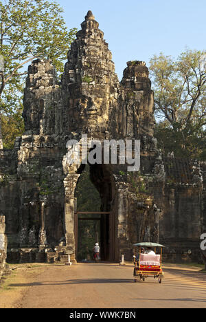 Südtor, Angkor Thom, Siem Reap, Kambodscha Stockfoto