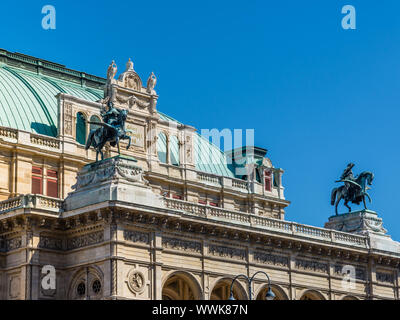 Dach Detail der Wiener Staatsoper - Wien, Österreich. Stockfoto