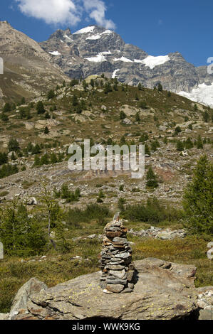 Berglandschaft mit lauterbrunner Breithorns Stockfoto