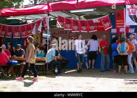 "Avante" - Kulturelle Veranstaltung organisiert von PCP, Seixal, Portugal Stockfoto