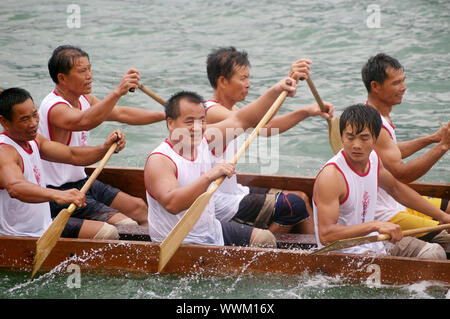 Drachenbootrennen in Hongkong Stockfoto