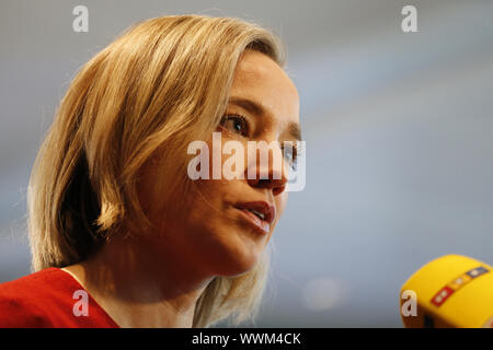 Kristina Schröder, Deutsche Familie Minister, hat das bundesweit einzigartige Beratungsstelle gegen Gewalt an Frauen gestartet. Stockfoto