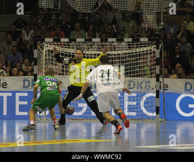 DKB Handball-Bundesliga 2013/14 Spielszene im 5. Spieltag SC Magdeburg-Füchse Berlin am 15.9.13 Stockfoto