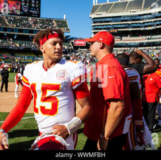 RingCentral Kolosseum Oakland, Calif, USA. 15 Sep, 2019. Usa Leiter Quarterback Patrick Mahomes (15) Nach der NFL Football Spiel zwischen Kansas City Chiefs und die Oakland Raiders 28-10 Gewinn an RingCentral Kolosseum Oakland, Calif. Thurman James/CSM/Alamy leben Nachrichten Stockfoto