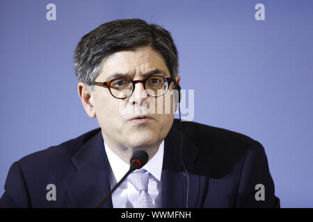Us-Finanzminister Lew erfüllt der deutsche Finanzminister Wolfgang Schuble in Berlin. Stockfoto