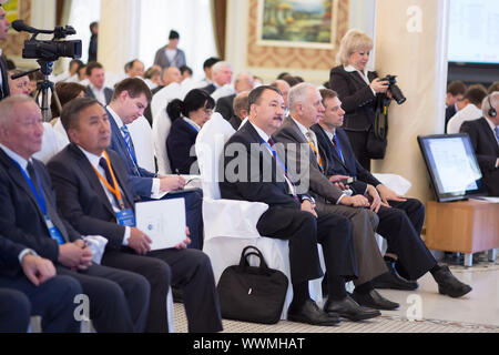 ALMATY, Kasachstan - Oktober 29,2014: Internationale wissenschaftlich-praktische Konferenz, Normung und technischen Vorschriften in der Neuen Environm Stockfoto