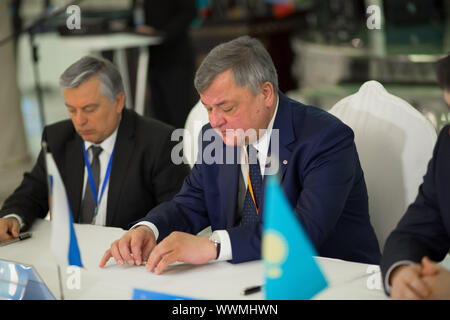 ALMATY, Kasachstan - Oktober 29,2014: Internationale wissenschaftlich-praktische Konferenz, Normung und technischen Vorschriften in der Neuen Environm Stockfoto