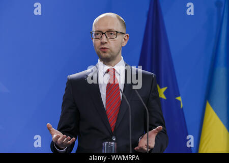 Bundeskanzlerin Merkel begrüßt die Premierminister von Georgien, der Republik Moldau, Garibaschwili Leanca, und der Ukraine, Jazenjuk Stockfoto