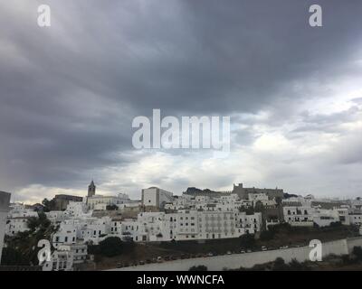 Panoramablick auf die Stadt Vejer de la Frontera, in Cadiz Stockfoto