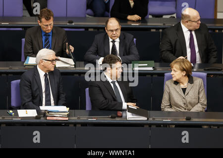 97. Sitzung des Deutschen Bundestages - Beratung der Bundesregierung Stockfoto