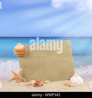 Strand Meer Szene im Sommer mit Sandstrand und Text Raum Stockfoto